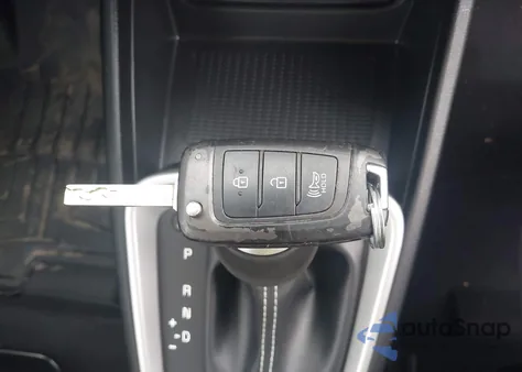 2020 Hyundai Venue Sel z USA, uszkodzony, nr VIN KMHRC8A30LU017329